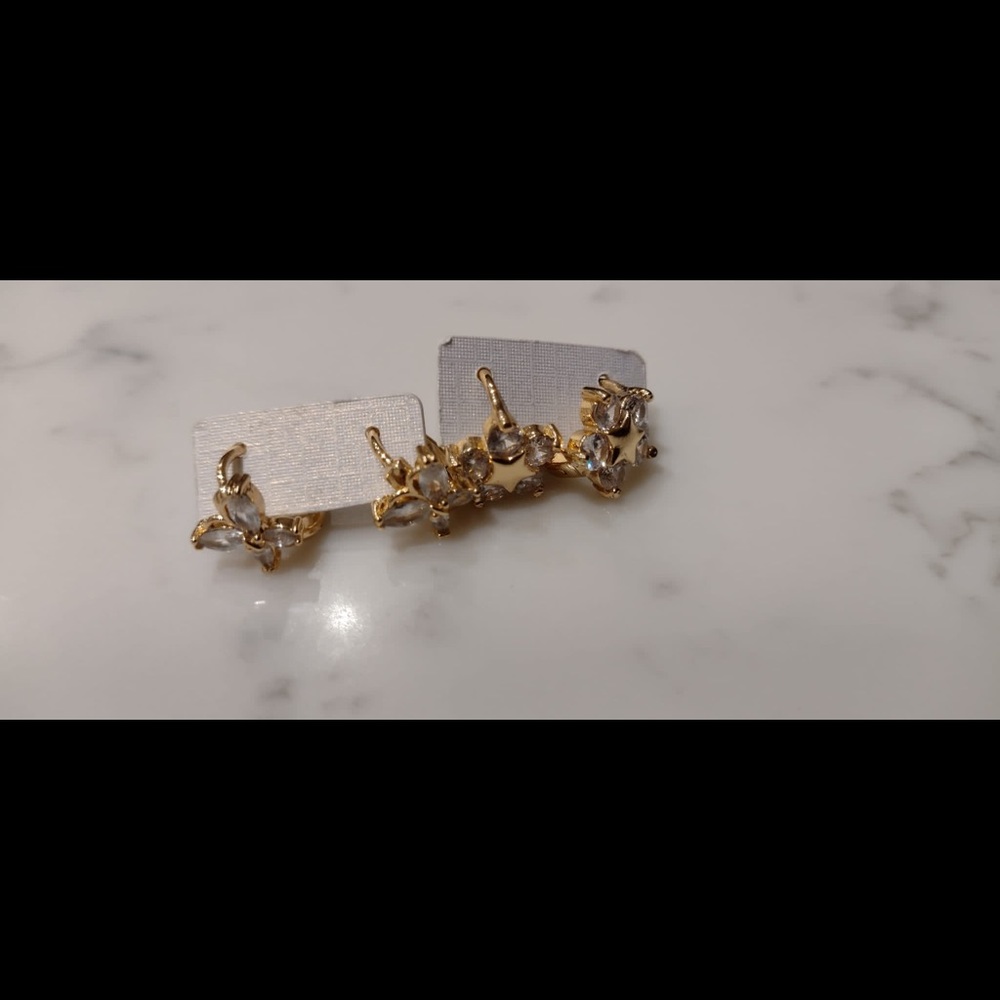 Set of earrings